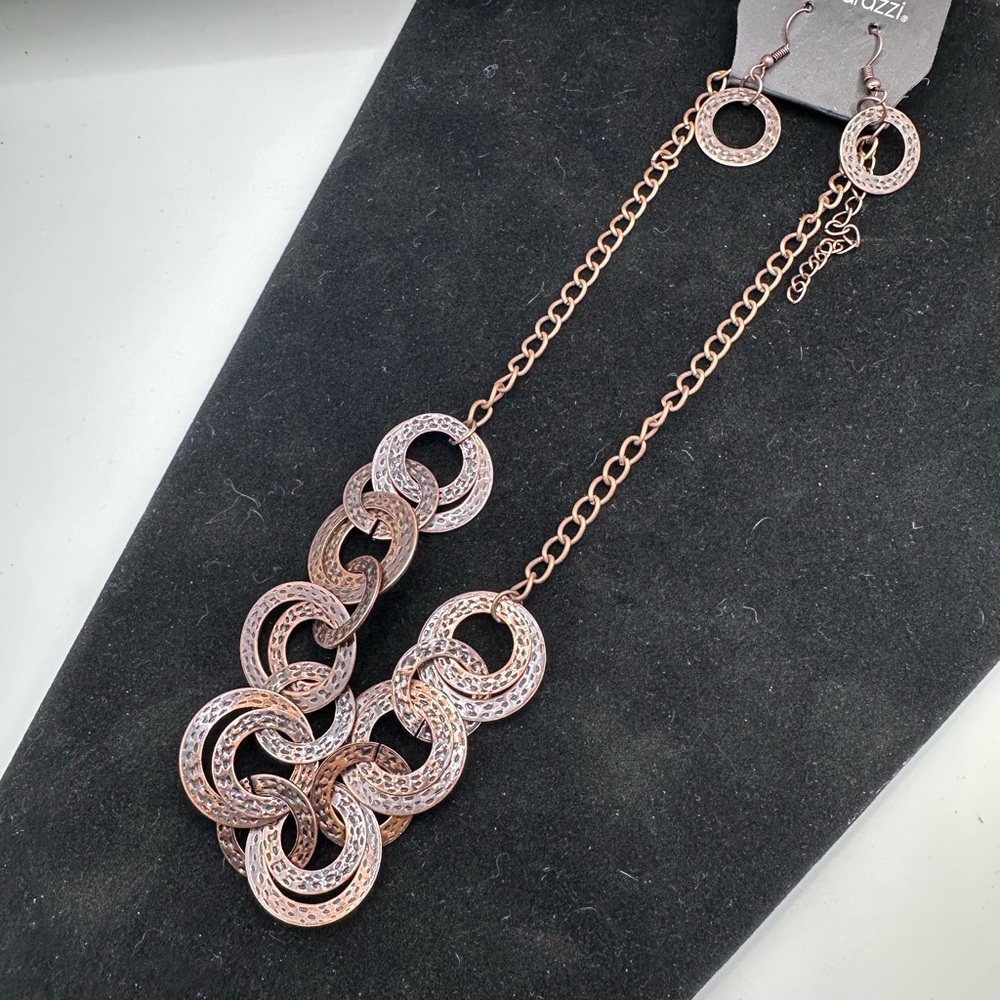 Paparazzi Silver and Gold Cascading Circle Necklace